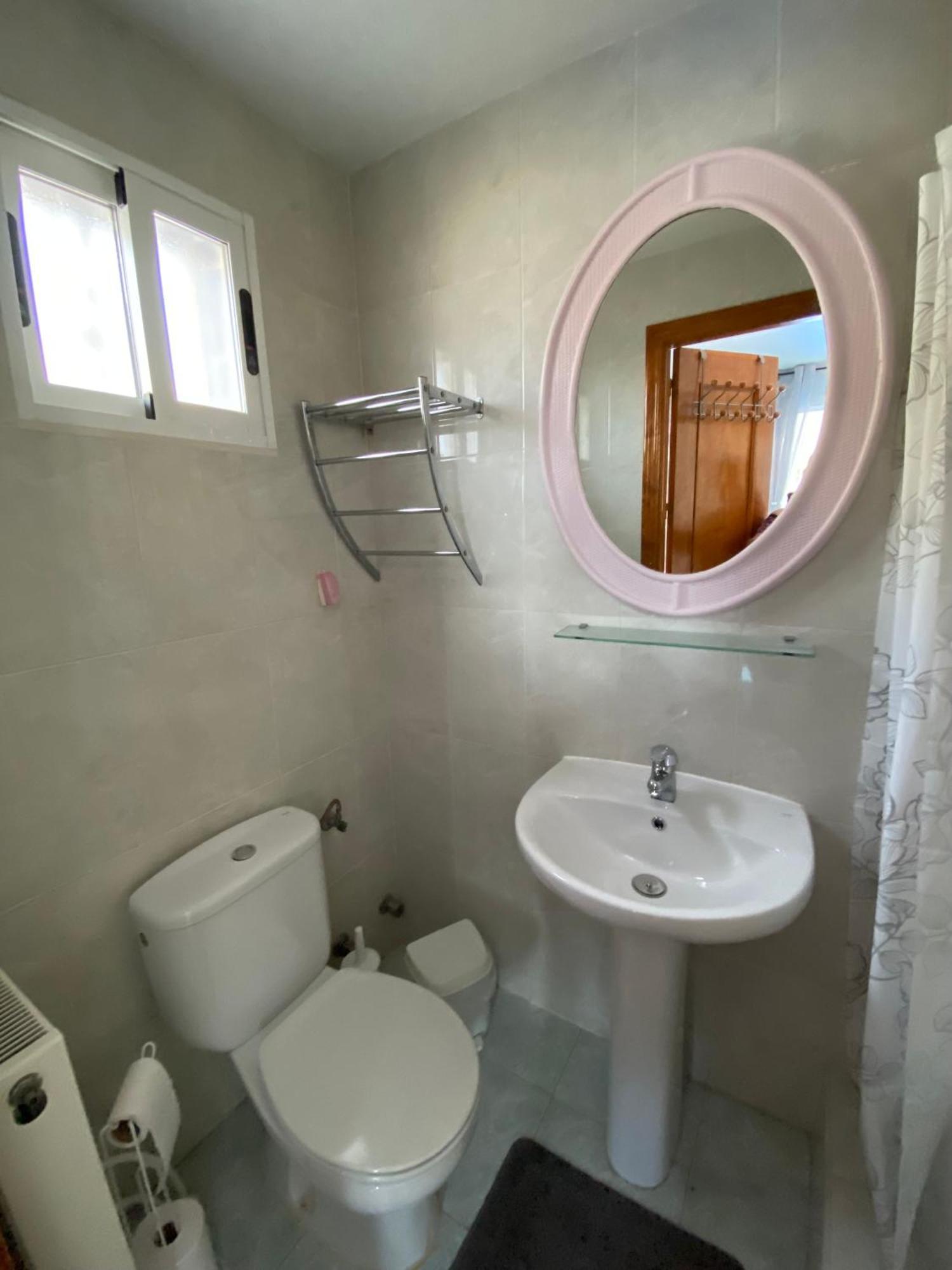 Ideal Location 3 Bed 3 Bath With Pool On Camposol Sect B Close To Amenities *