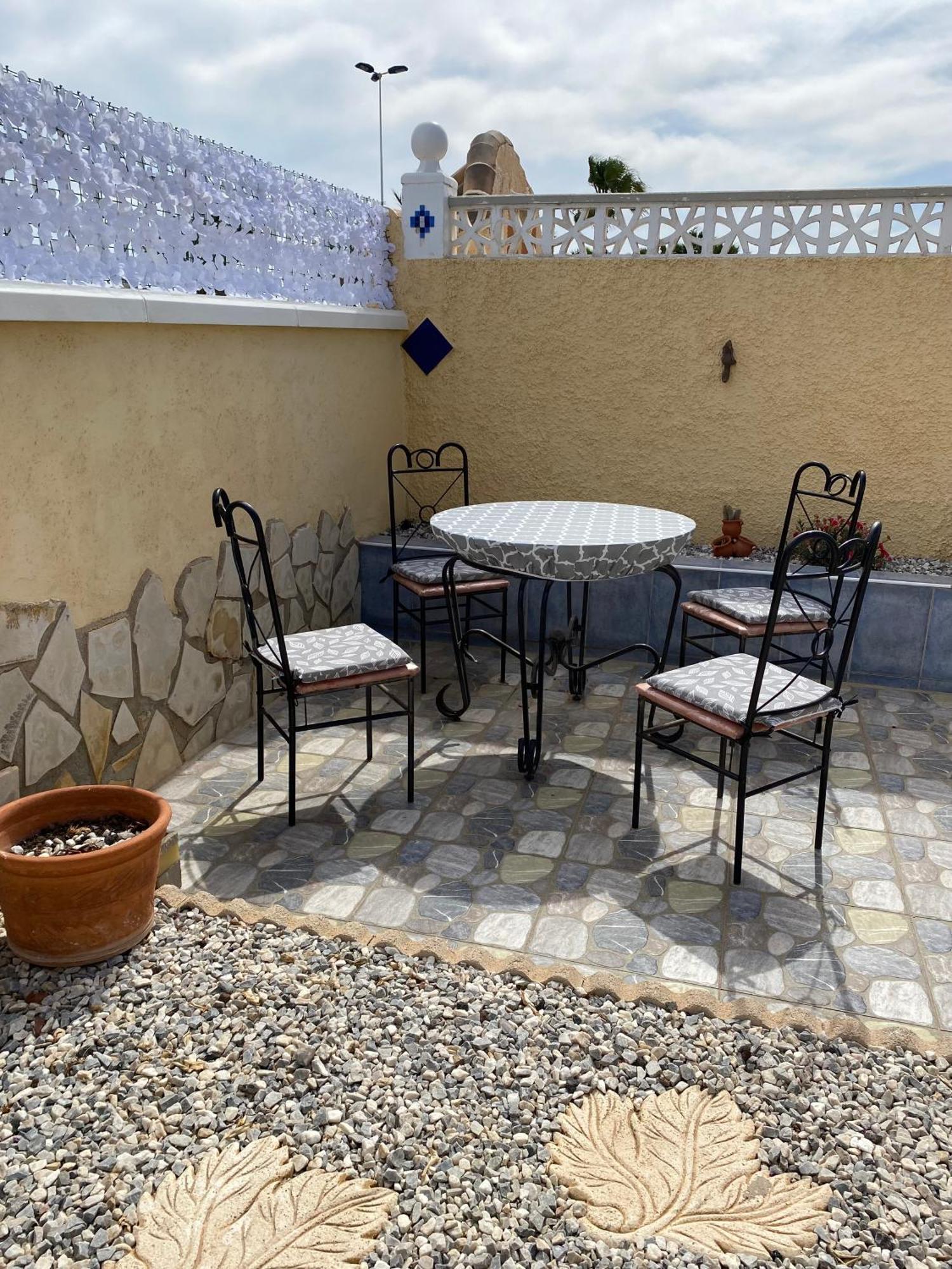Villa Ideal Location 3 Bed 3 Bath With Pool On Camposol Sect B Close To Amenities *