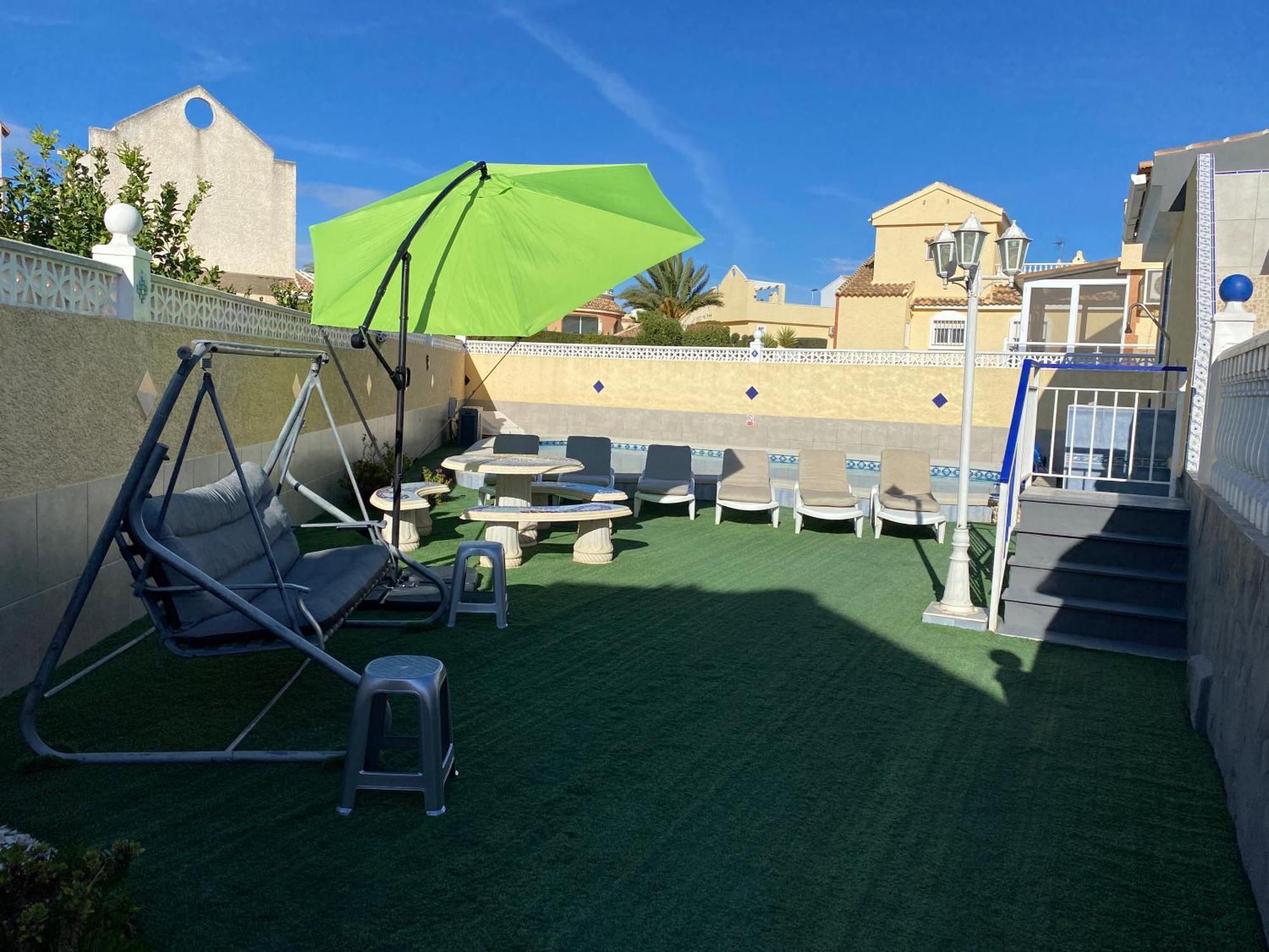 Ideal Location 3 Bed 3 Bath With Pool On Camposol Sect B Close To Amenities *