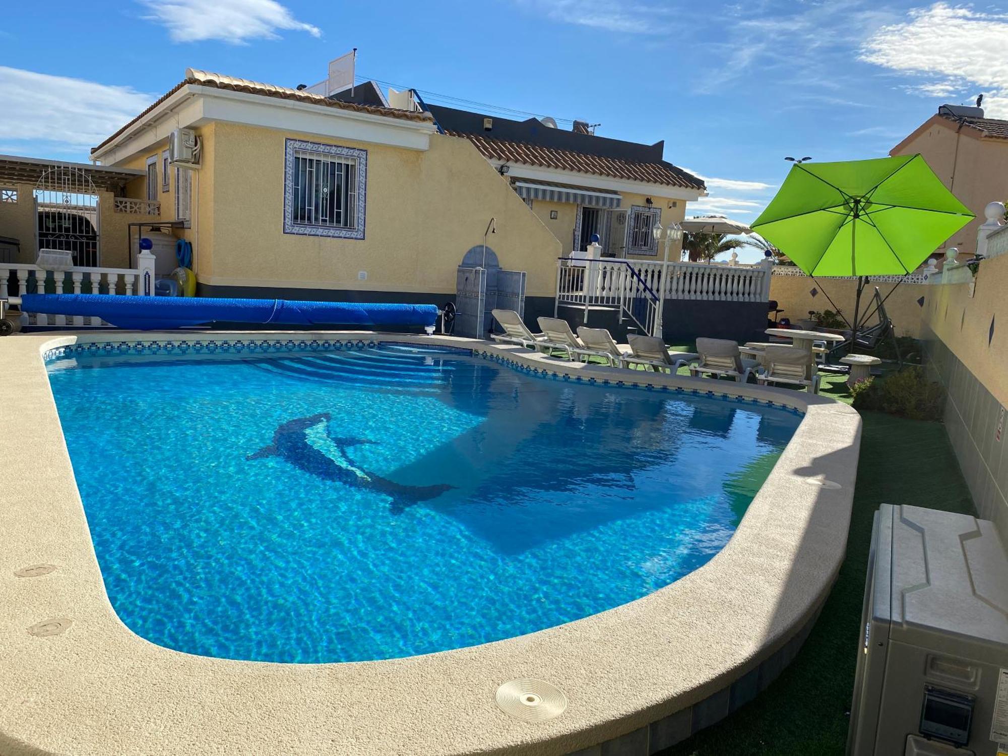 Ideal Location 3 Bed 3 Bath With Pool On Camposol Sect B Close To Amenities *